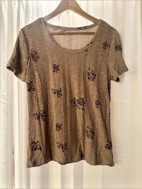 Floral Short Sleeve Top in beige